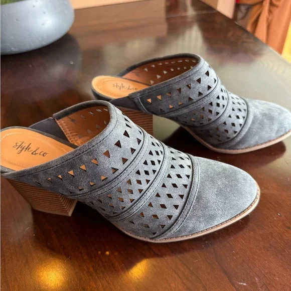 Gray Women's Slip-On Shoes - Picture 2 of 8